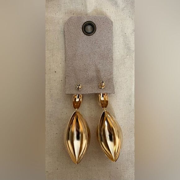 Anthropology Earring and Cuff Set - Picture 4 of 6